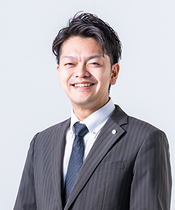 司法書士法人みどり法務事務所 松山事務所の代表司法書士 辻本 歩(つじもと あゆむ)